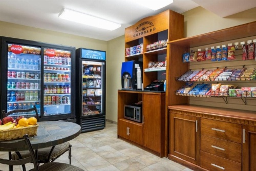 Candlewood Suites LAX Hawthorne image 3